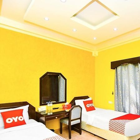 Marina Hotel Mutrah Bagian luar foto