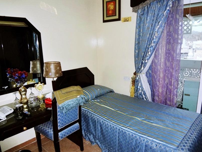Marina Hotel Mutrah Bagian luar foto