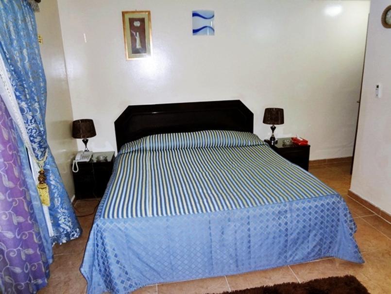 Marina Hotel Mutrah Bagian luar foto
