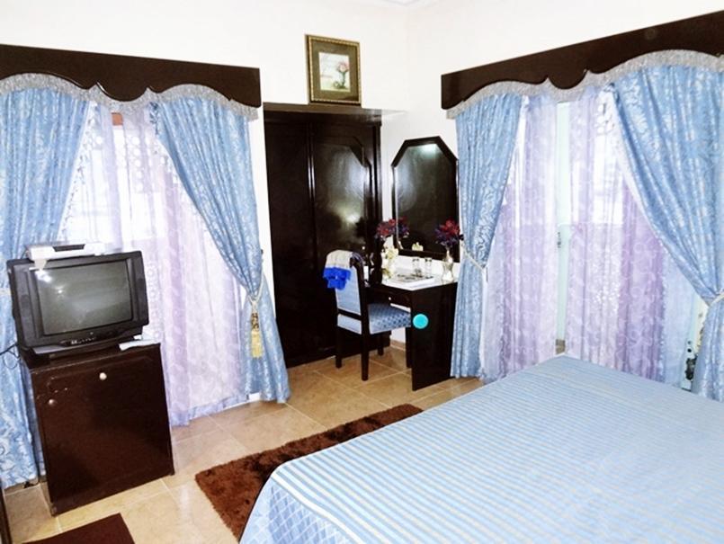 Marina Hotel Mutrah Bagian luar foto