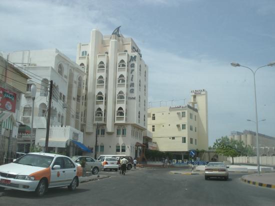 Marina Hotel Mutrah Bagian luar foto